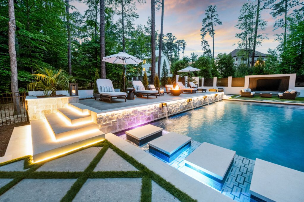 Living &<br> Entertainment